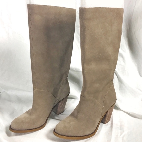 Lucky Brand Eadon Boot - Picture 2 of 8